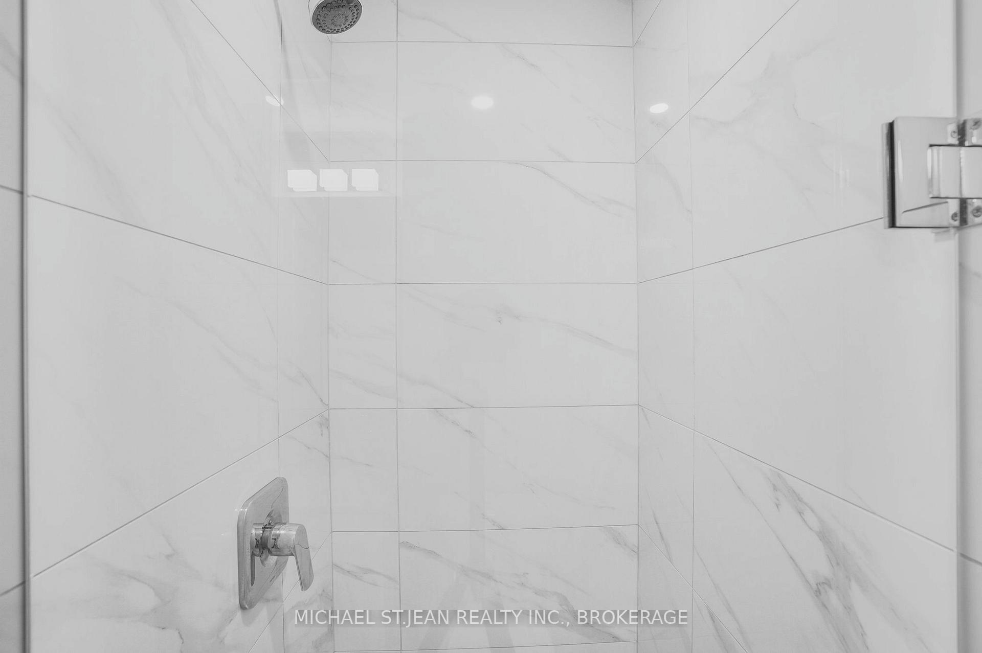 1 Bedroom Condo at 15 Queen,  Hamilton For sale