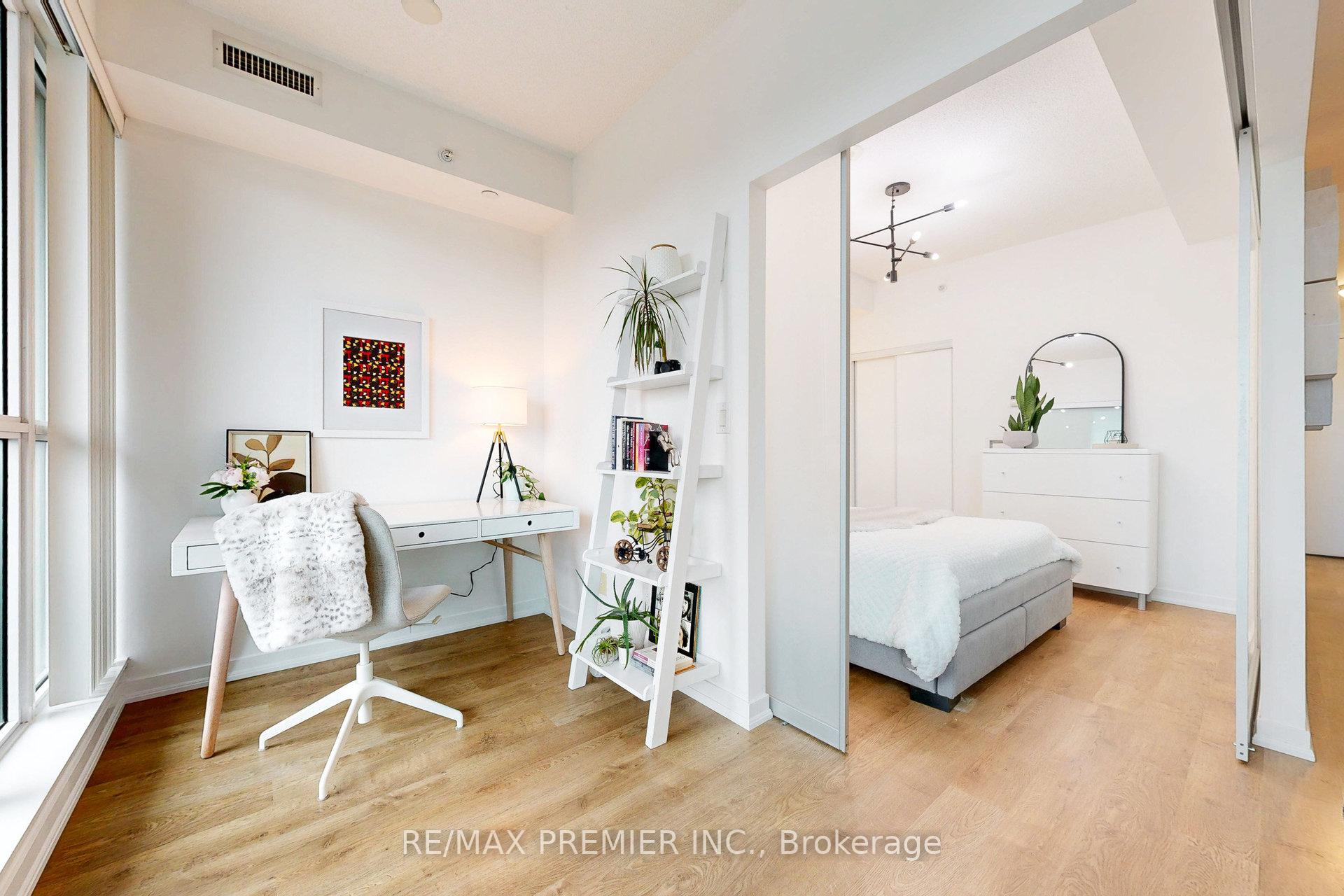 2 Bedrooms Condo at 150 East Liberty,  Toronto For sale