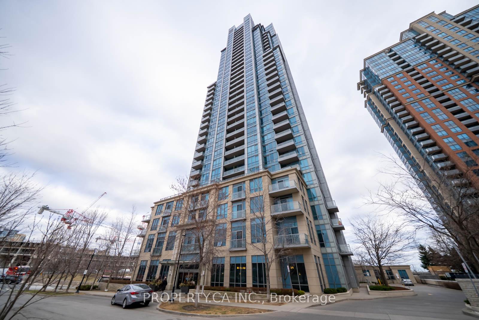 2 Bedrooms Condo at 15 Viking, Toronto For sale