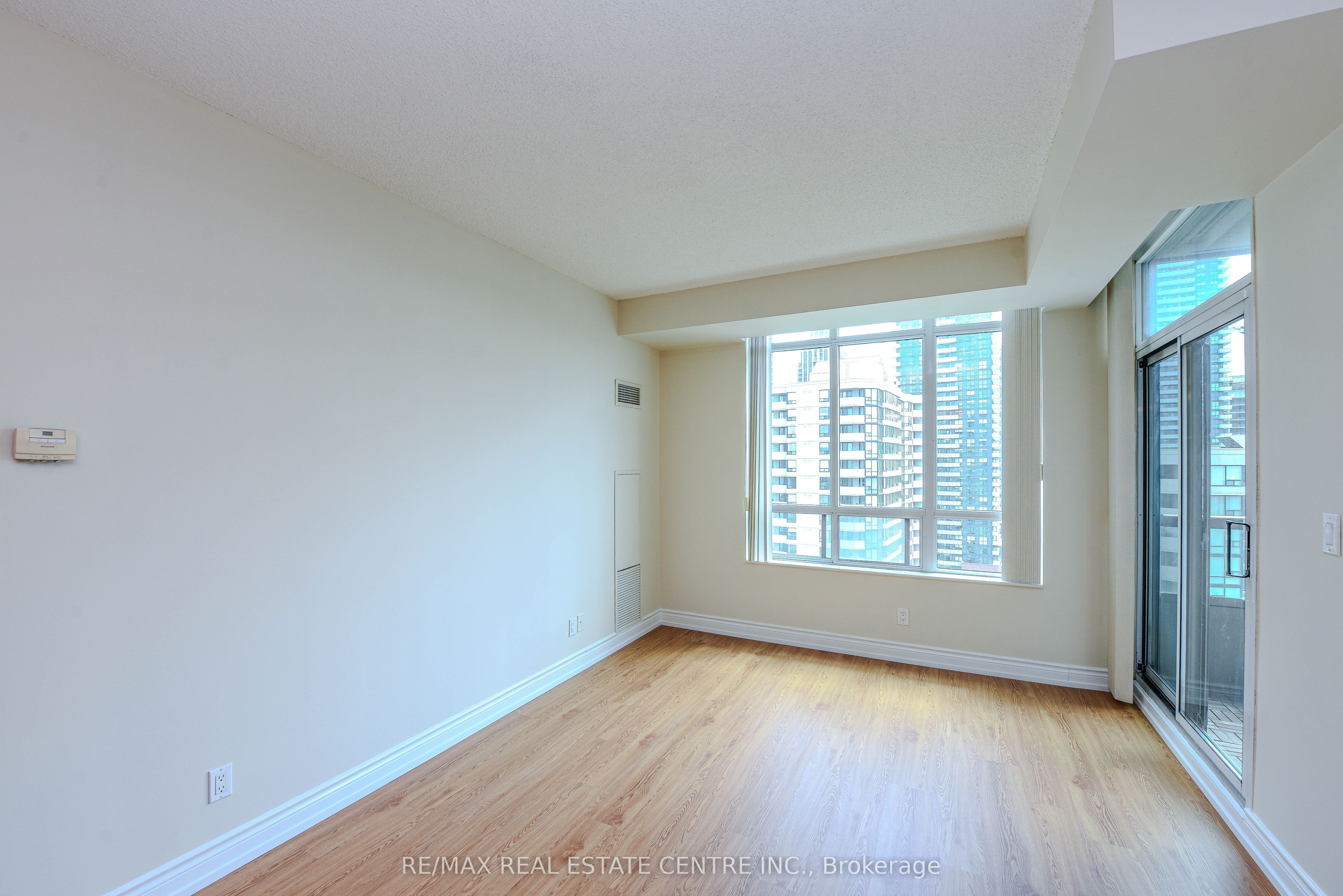 335 Rathburn Road W, #2107