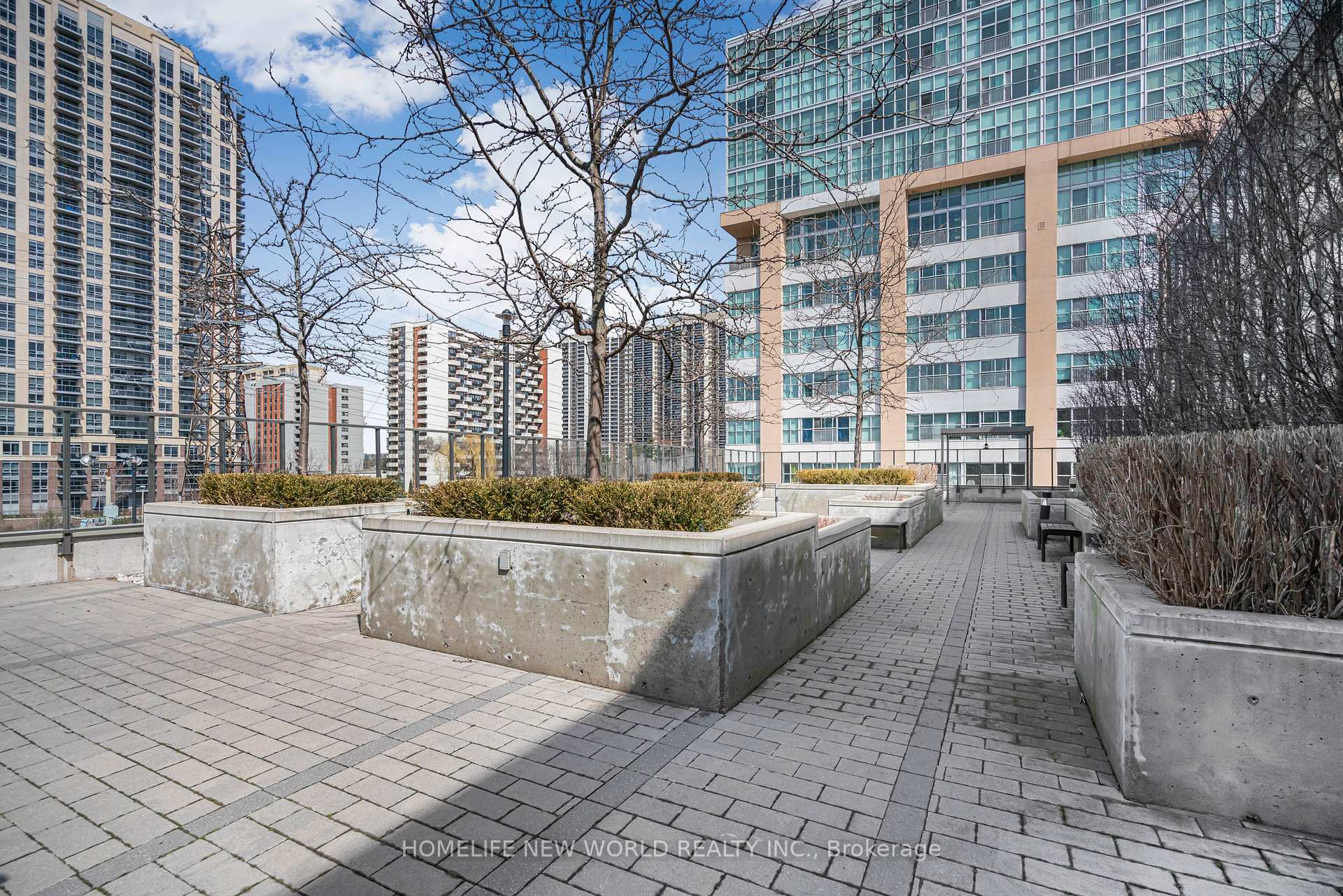 Condo at 8 Fieldway,  Toronto For sale