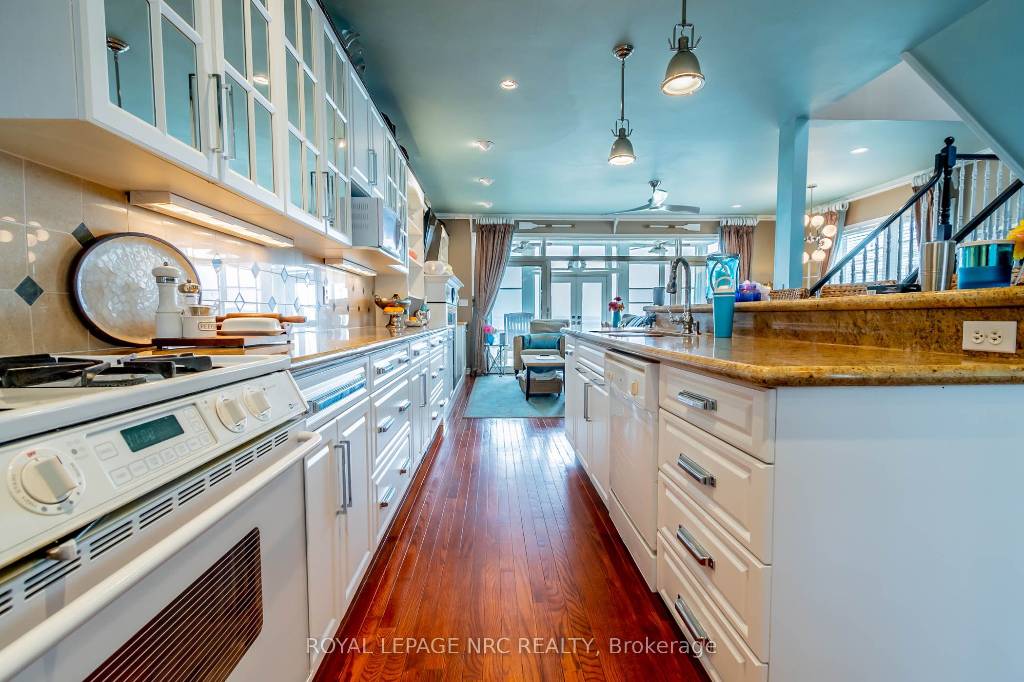 23 Promenade Way