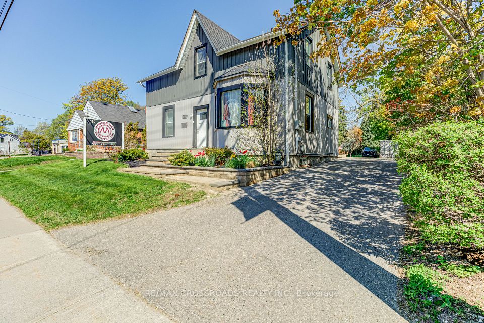 530 Kingston Road, Ajax, ON L1T 3A3