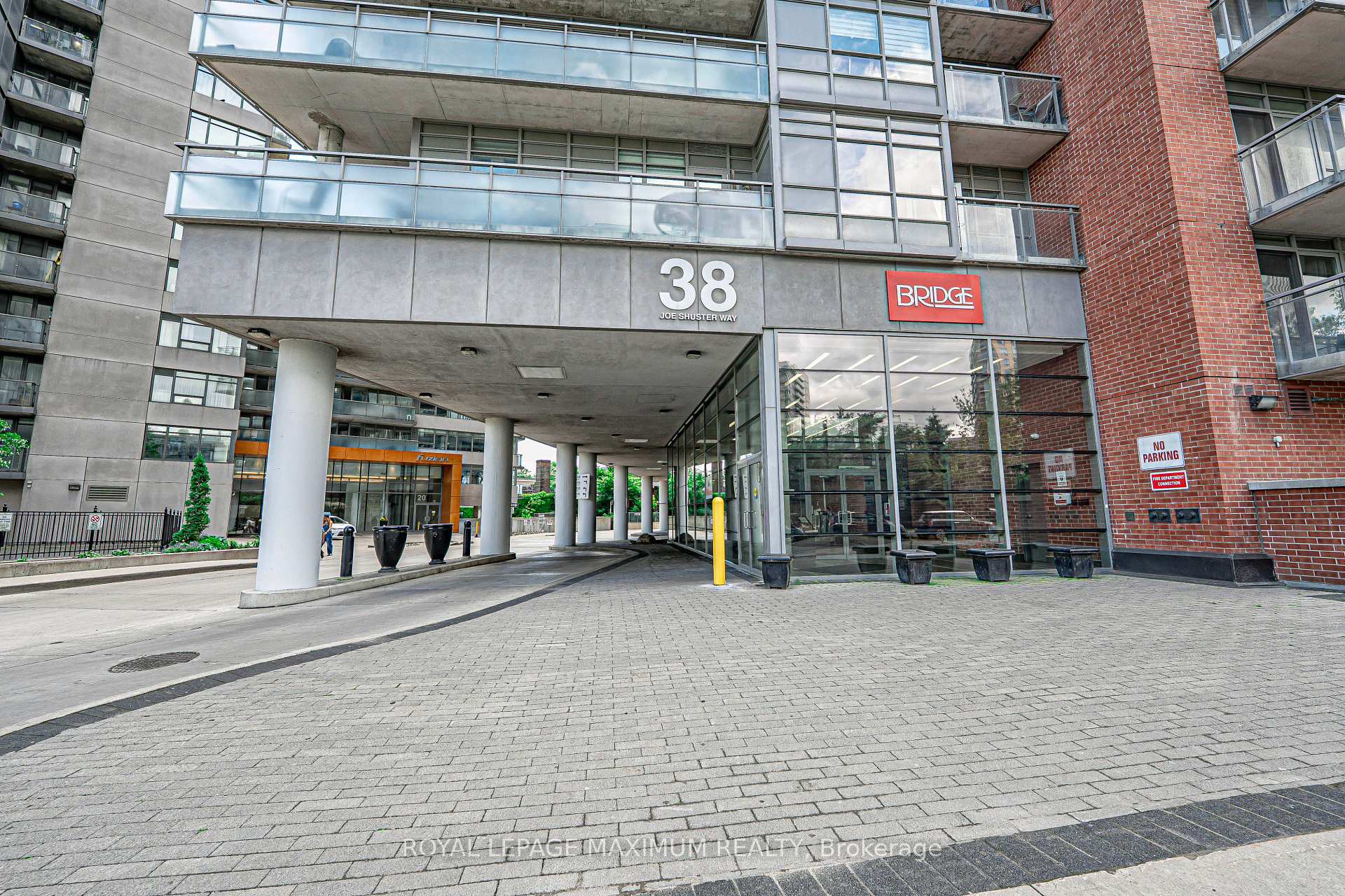 1 Bedroom Condo at 38 Joe Shuster, Toronto For sale