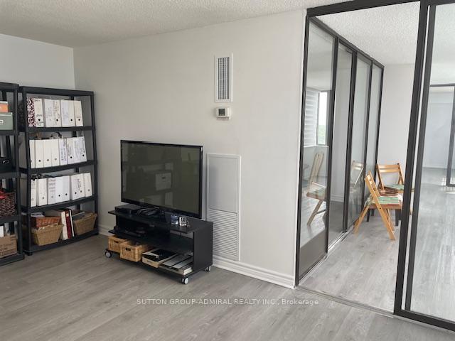 2 Bedrooms Condo at 2330 Bridletowne, Toronto For sale