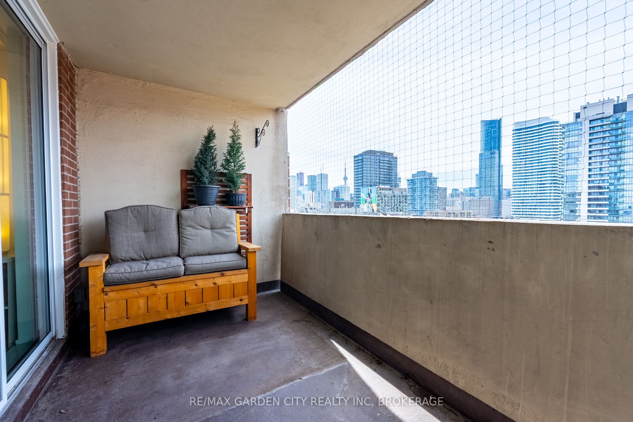 40 Homewood Avenue, #1903