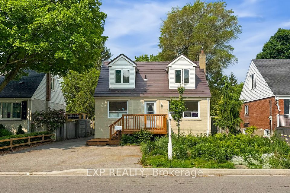 98 Natal Avenue, Toronto, ON M1N 3V6