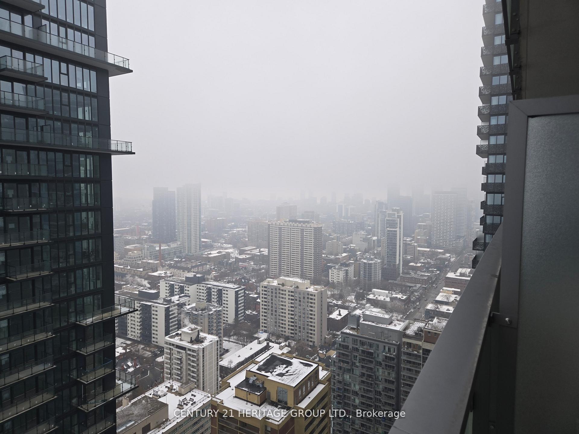 Condo at 50 Charles, Toronto For sale