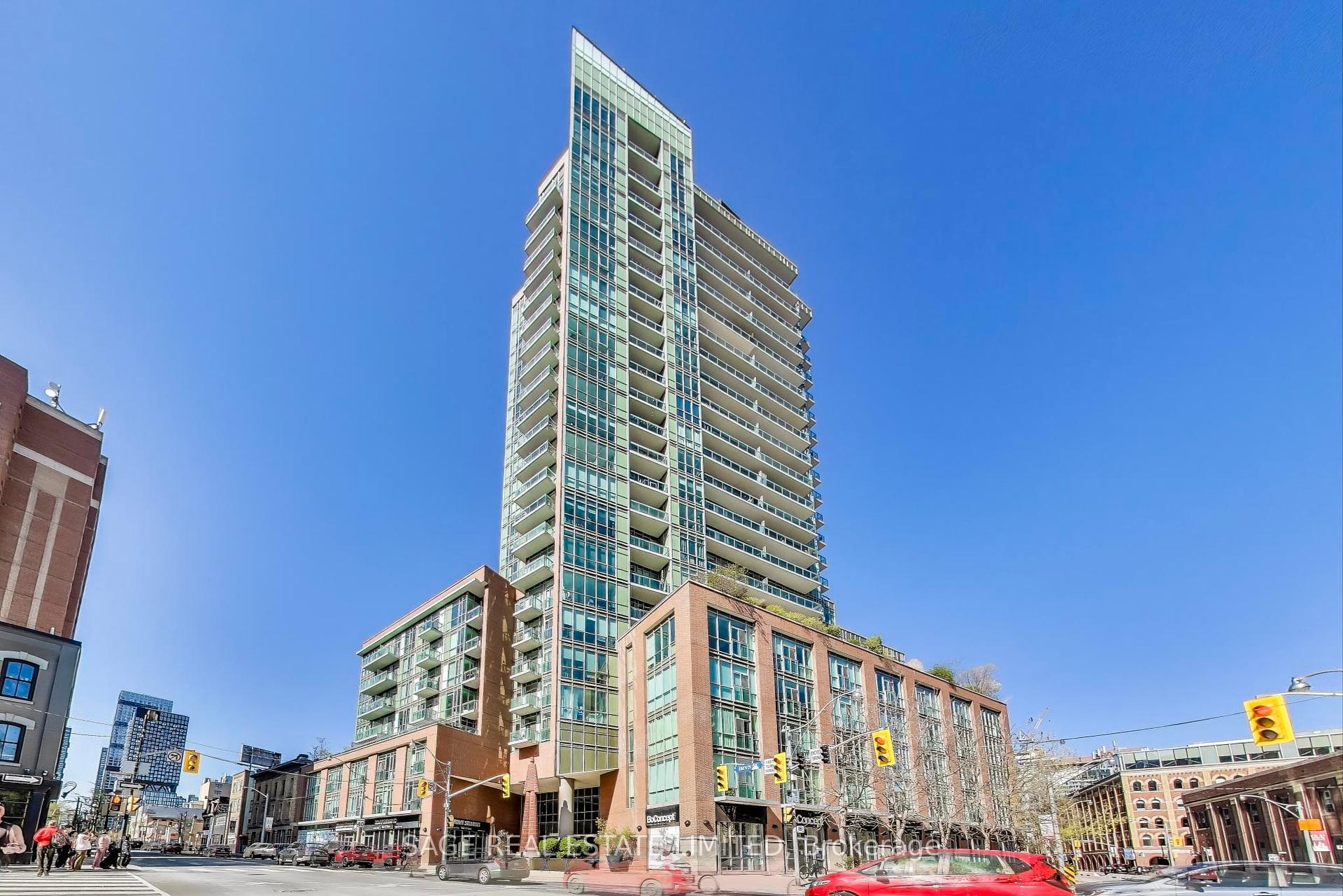 3 Bedrooms Condo at 112 George, Toronto For sale