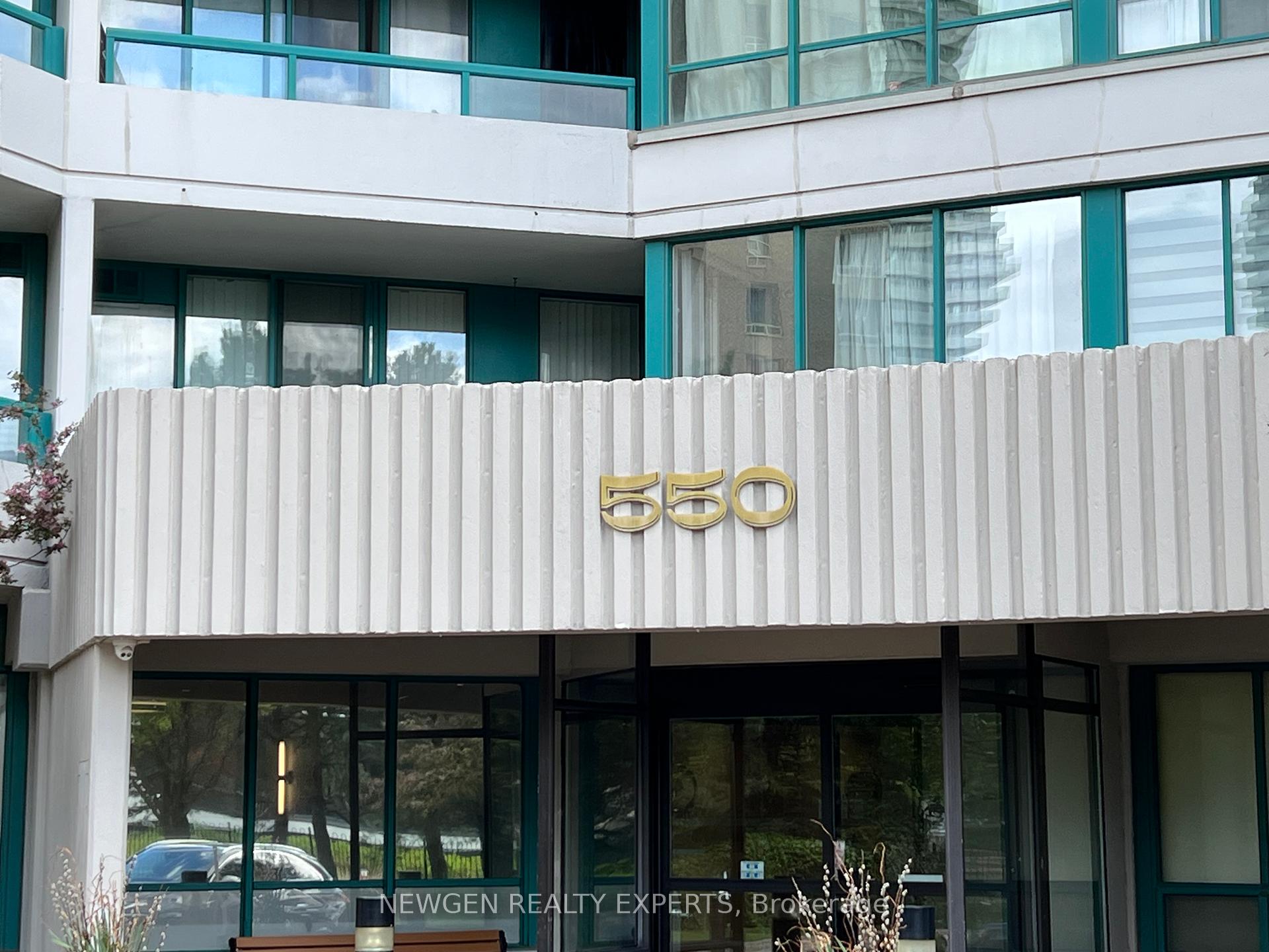 3 Bedrooms Condo at 550 Webb, Mississauga For sale