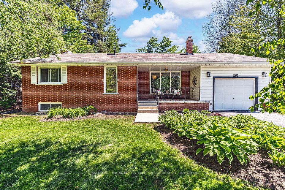 1105 St Vincent