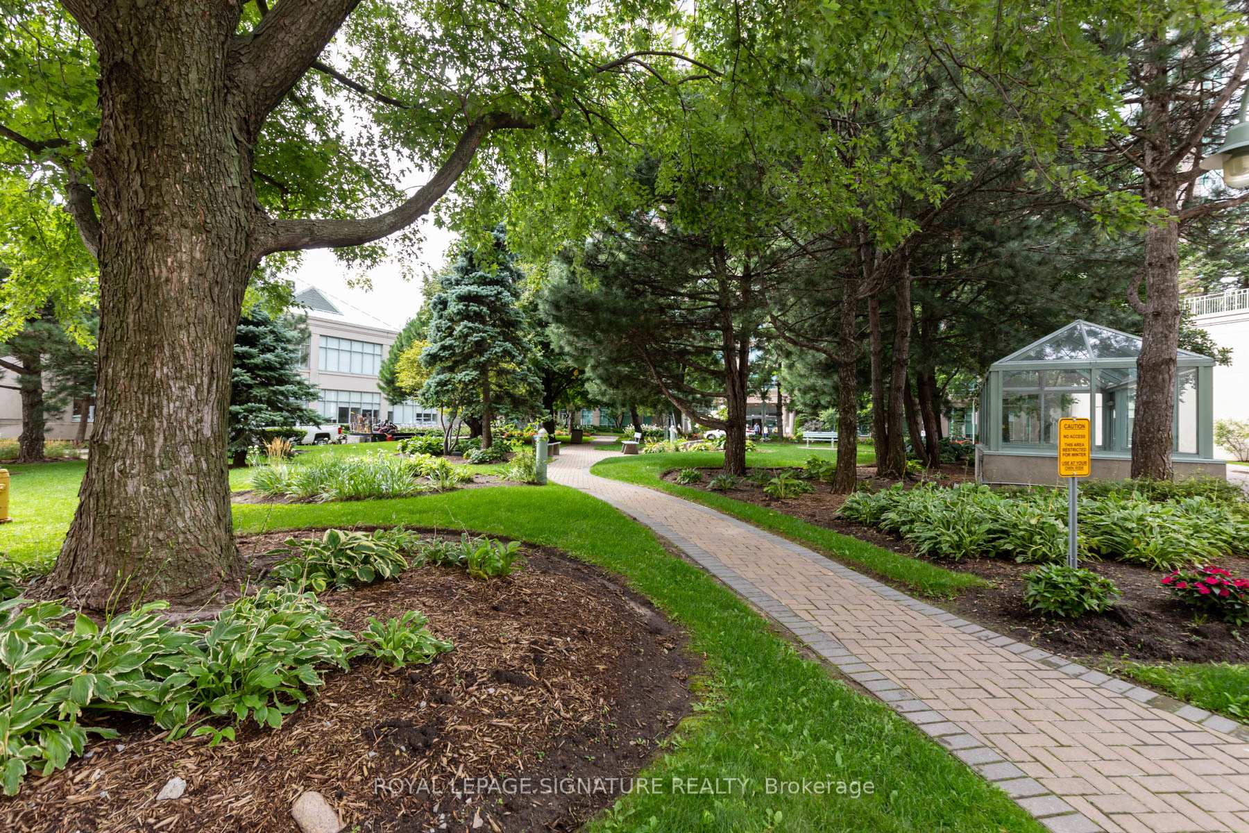 1 Bedroom Condo at 88 Corporate, Toronto For sale
