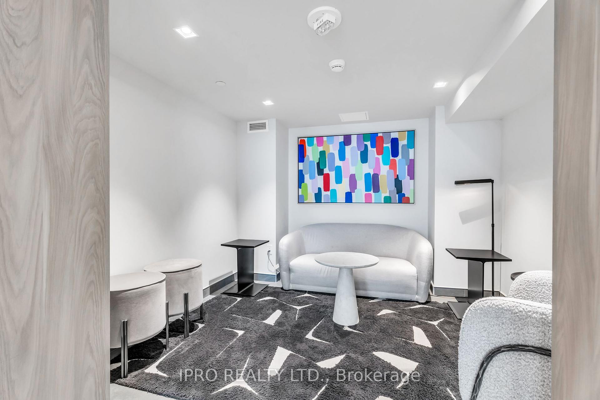1 Bedroom Condo at 1 Jarvis, Hamilton For sale