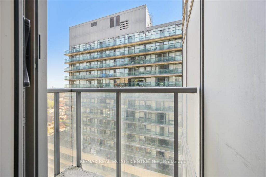 2 Bedrooms Condo at 150 Sudbury, Toronto For sale