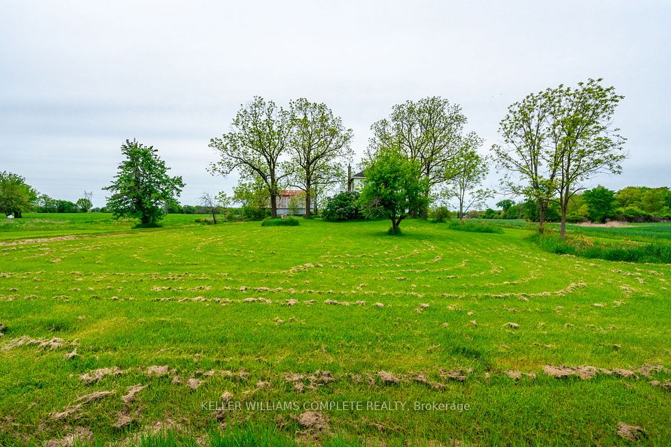 6856 Sixteen Road, West Lincoln, ON L0R 2A0