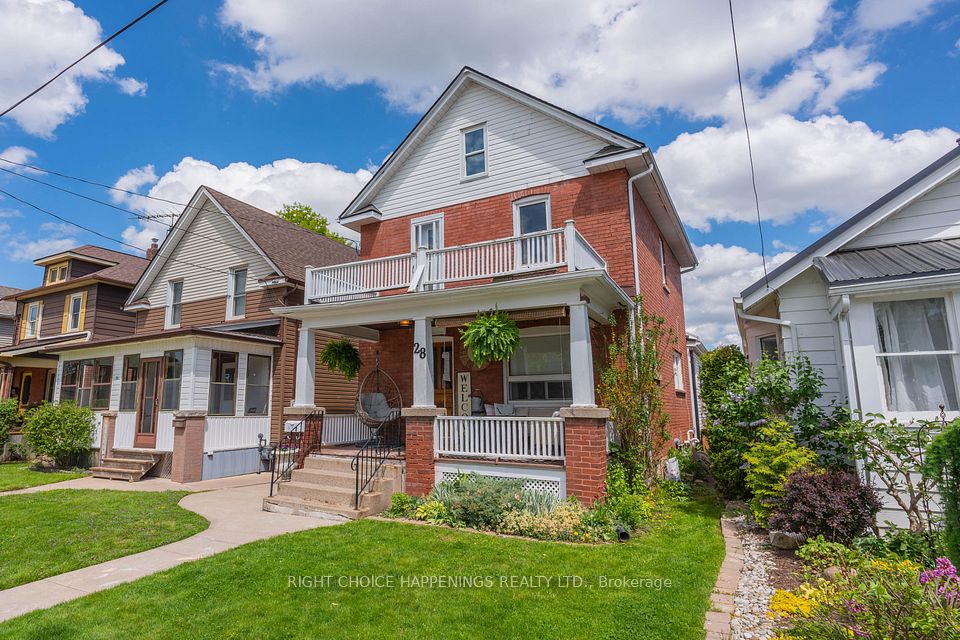 28 Oakland Avenue, Welland, ON L3C 2B7