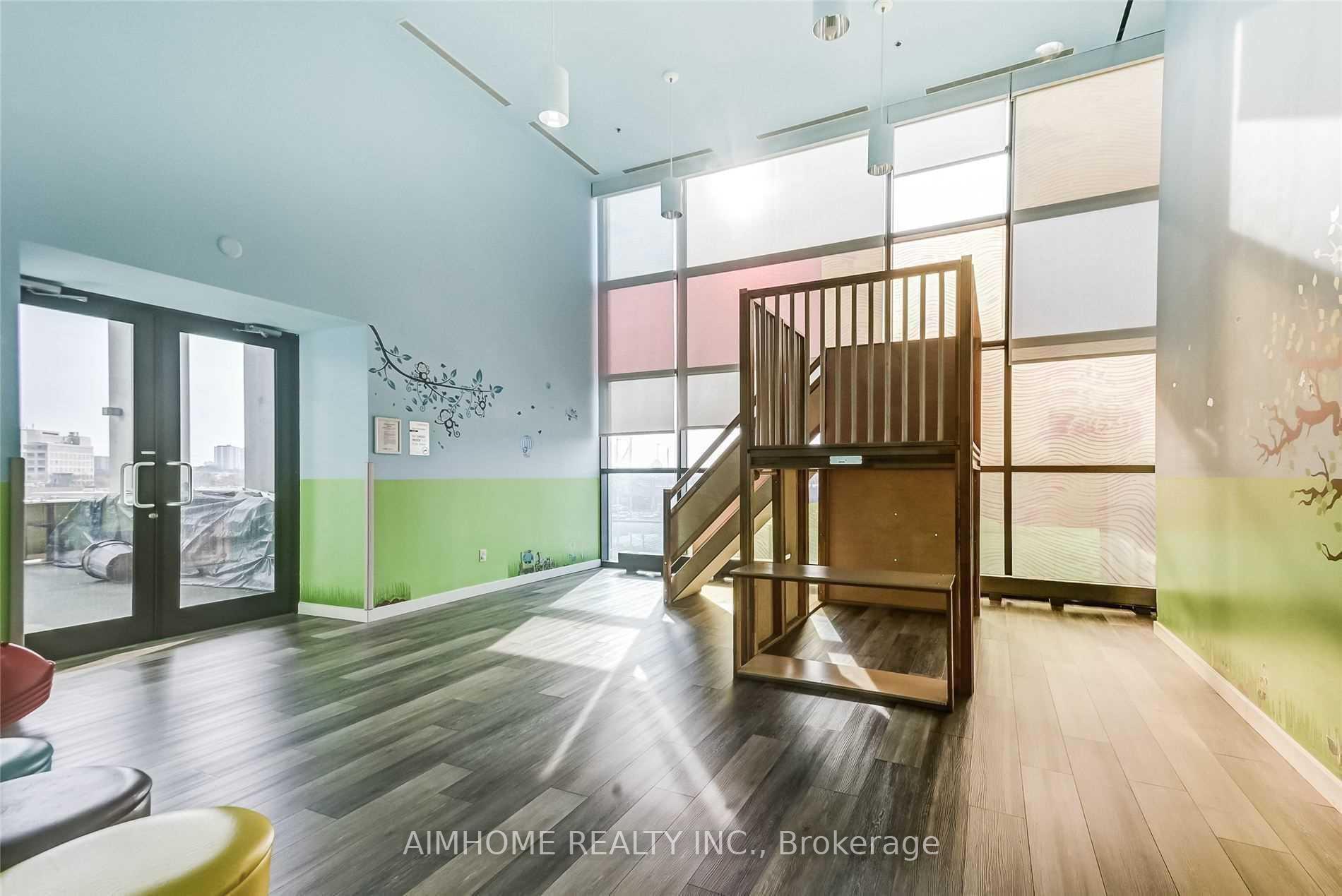 3 Bedrooms Condo at 19 Singer, Toronto For sale