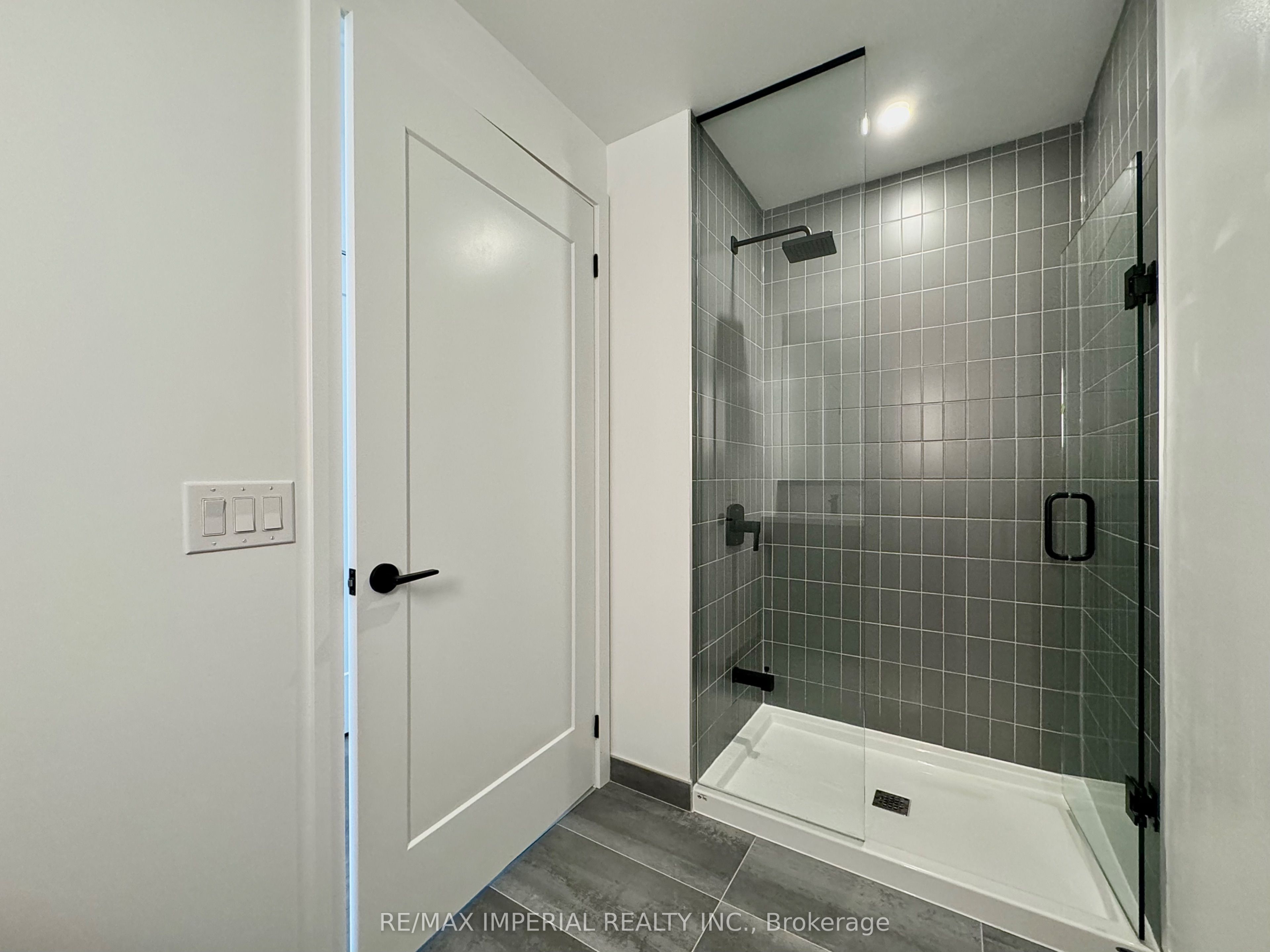 5 DEFRIES Street, #3102