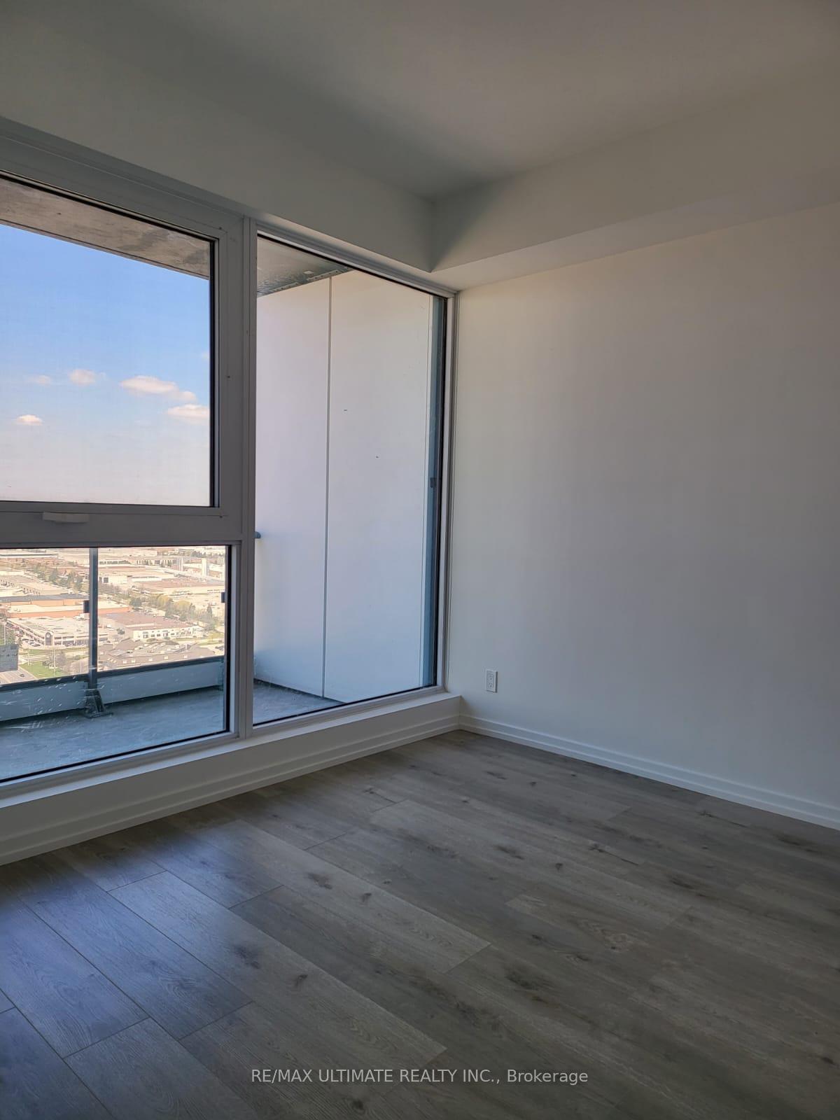 1 Bedroom Condo at 1000 Portage, Vaughan For sale