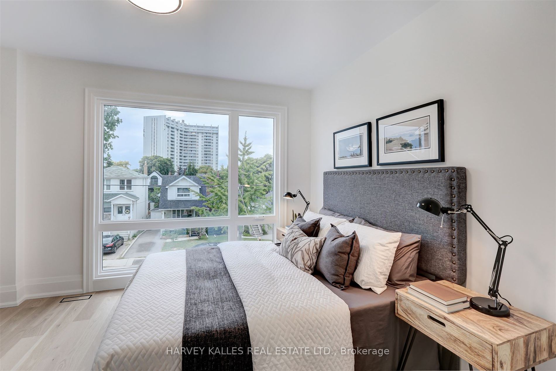 7B Bracebridge Avenue