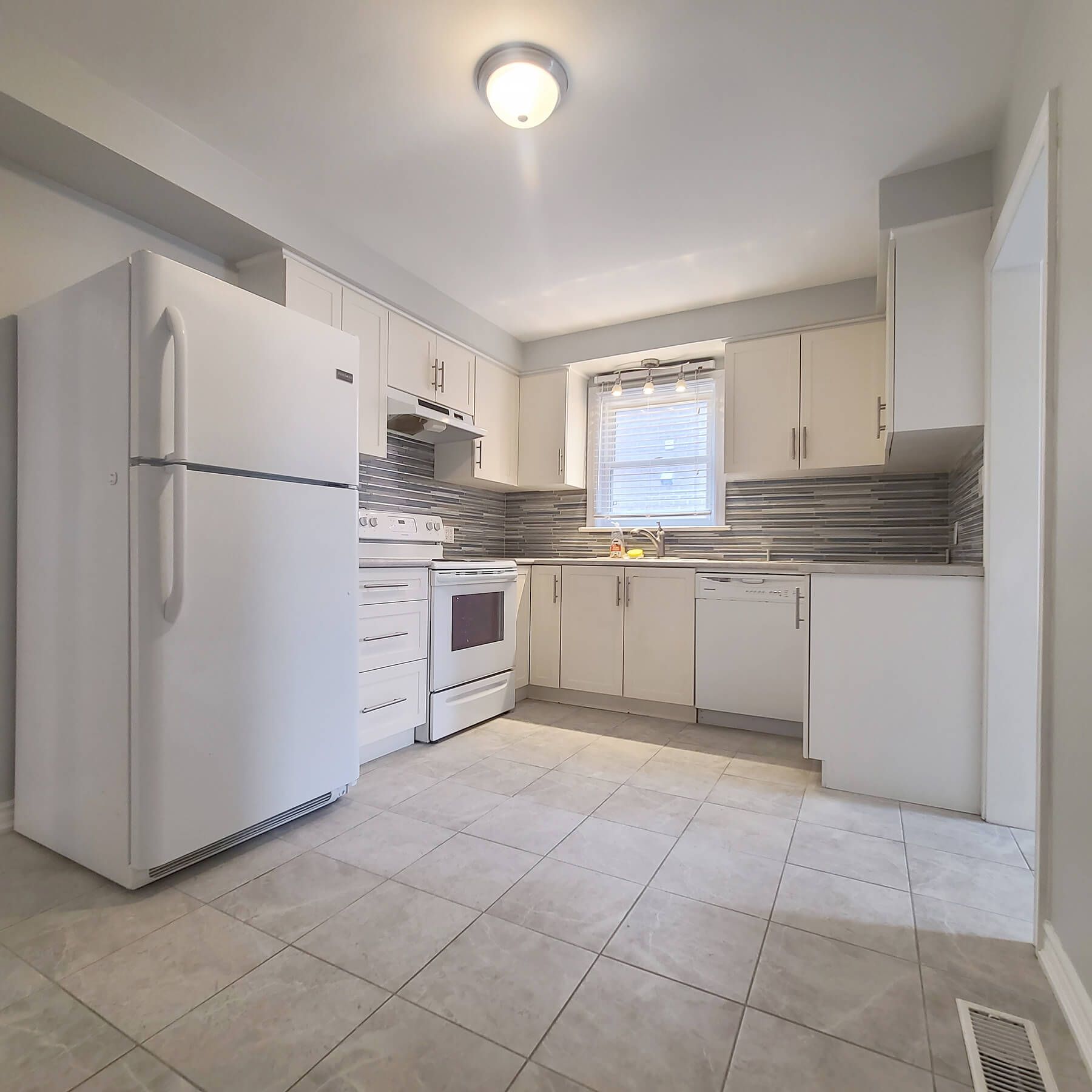 114 Empress Avenue Main