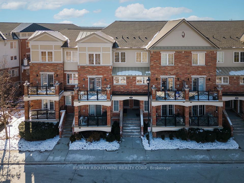 Property at #4 - 19 Hays Boulevard, Oakville, ON L6H 0H8