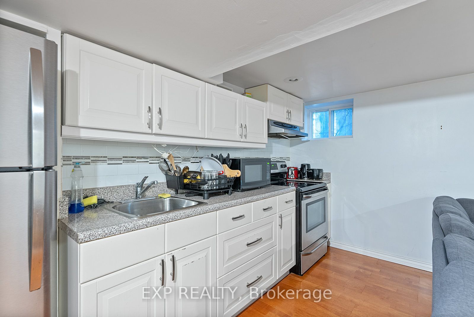 90 Meighen Avenue, Toronto, ON M4B 2H7