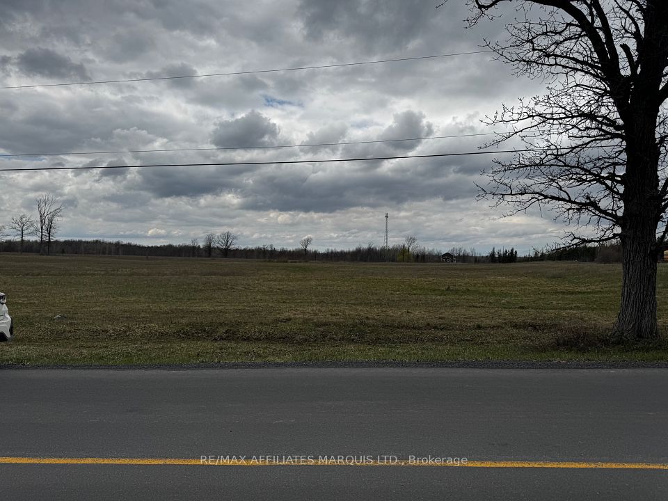 LOT Marcoux