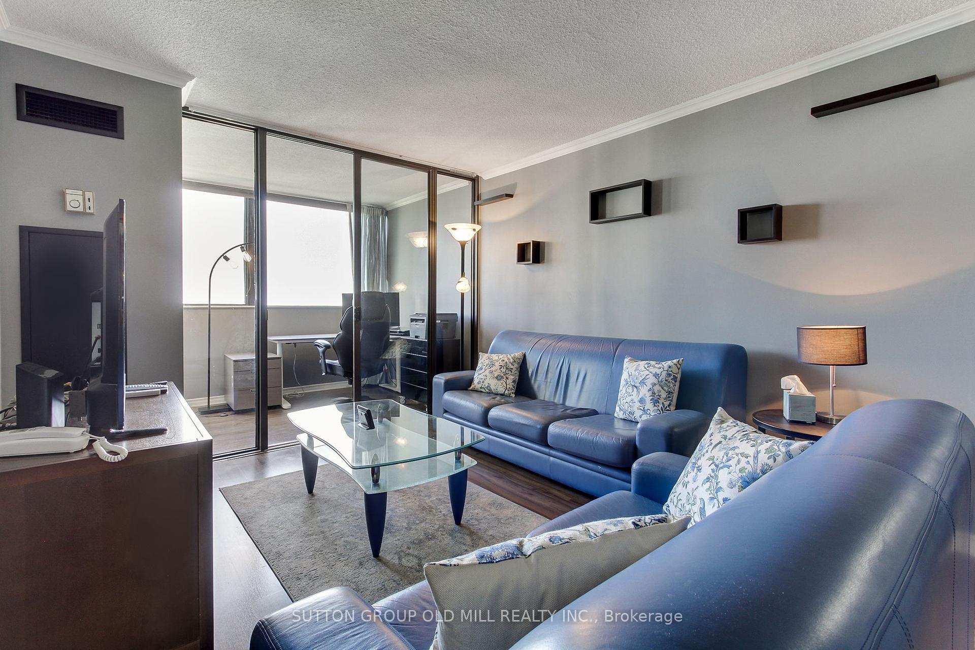 3 Bedrooms Condo at 133 Torresdale, Toronto For sale