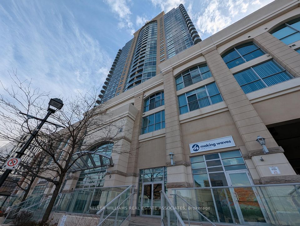 #1603 - 9 George Street, Brampton, ON L6X 0T6