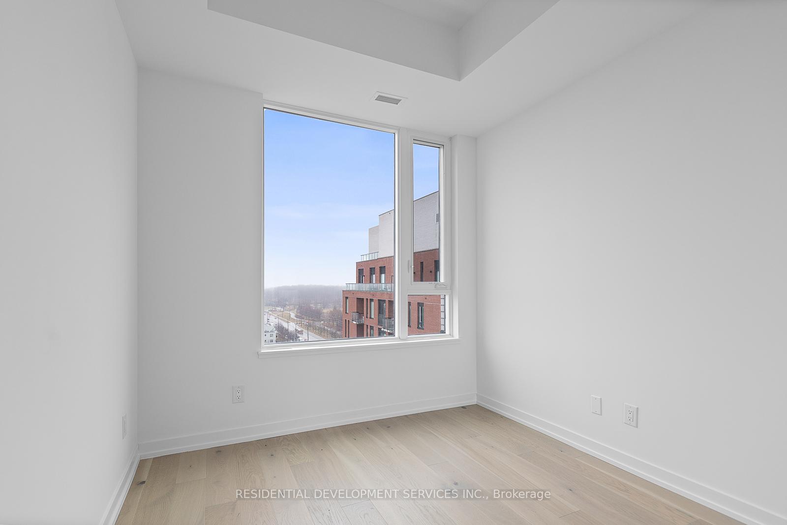 3 Bedrooms Condo at 3100 Keele,  Toronto For sale