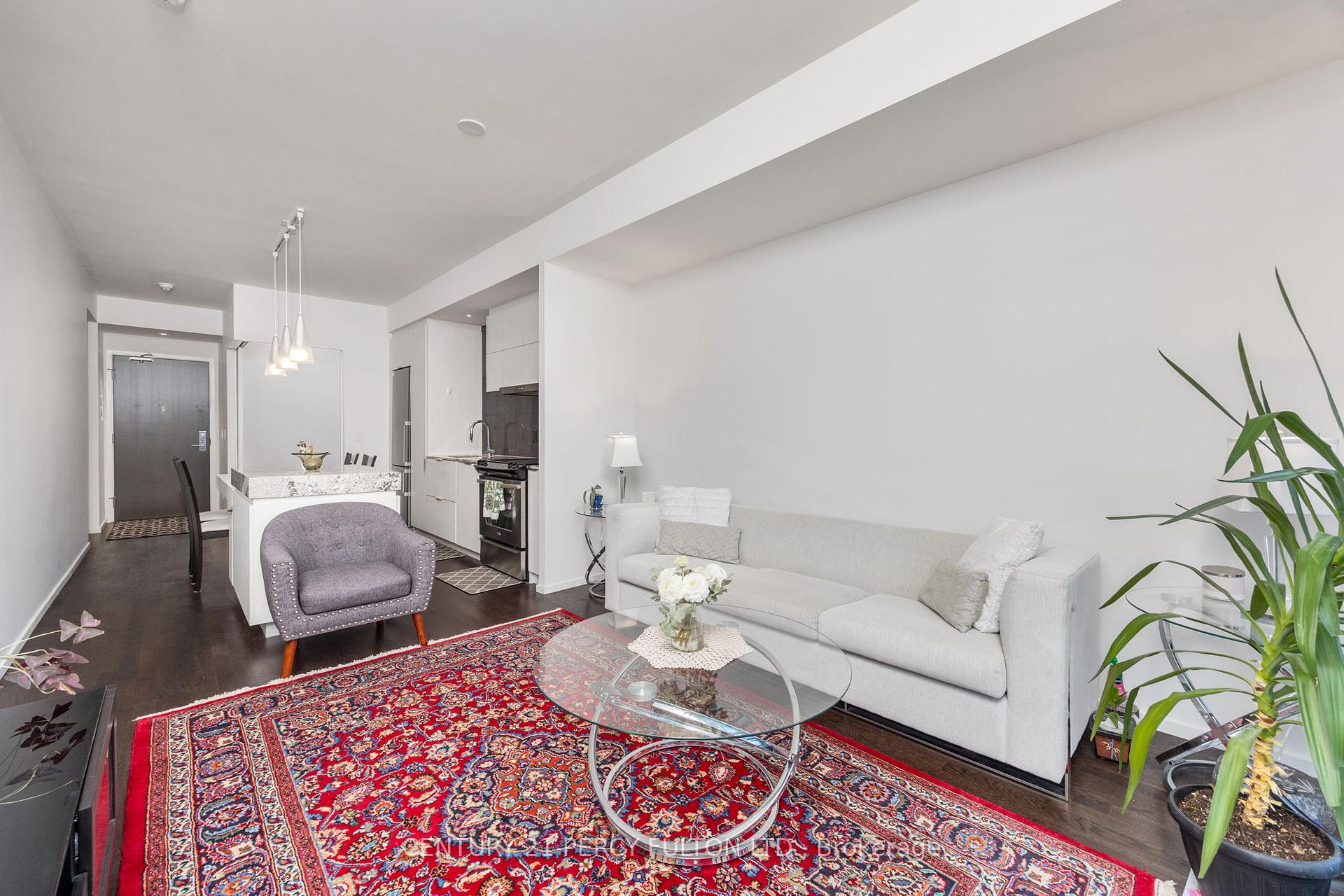 2 Bedrooms Condo at 101 Charles, Toronto For sale