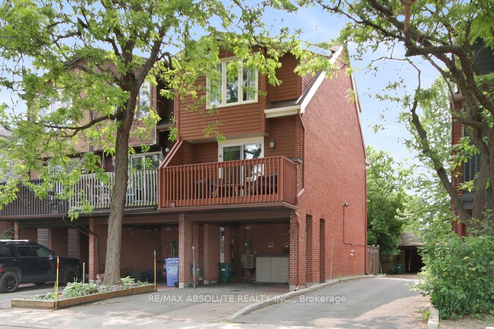 252 Bruyere