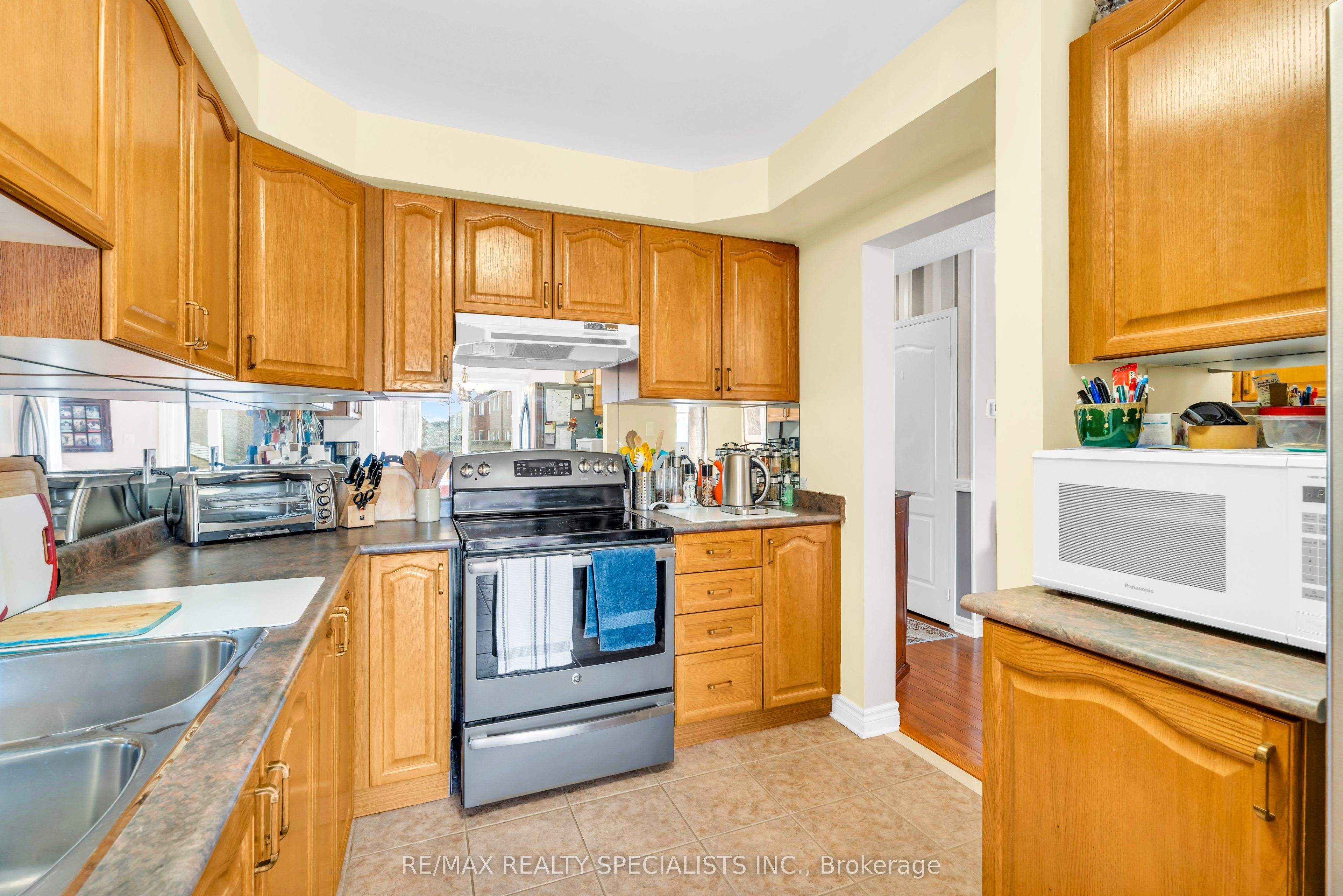 3073 Hawktail Crescent