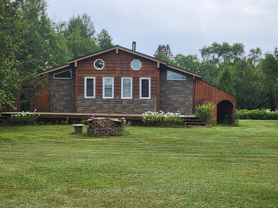 151 Earls Lake