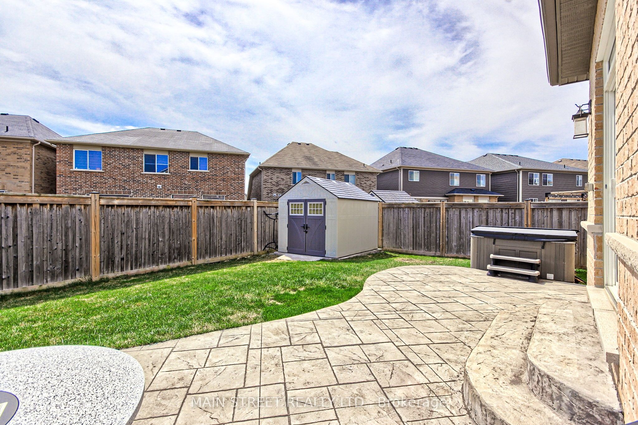 161 Blackwell Crescent