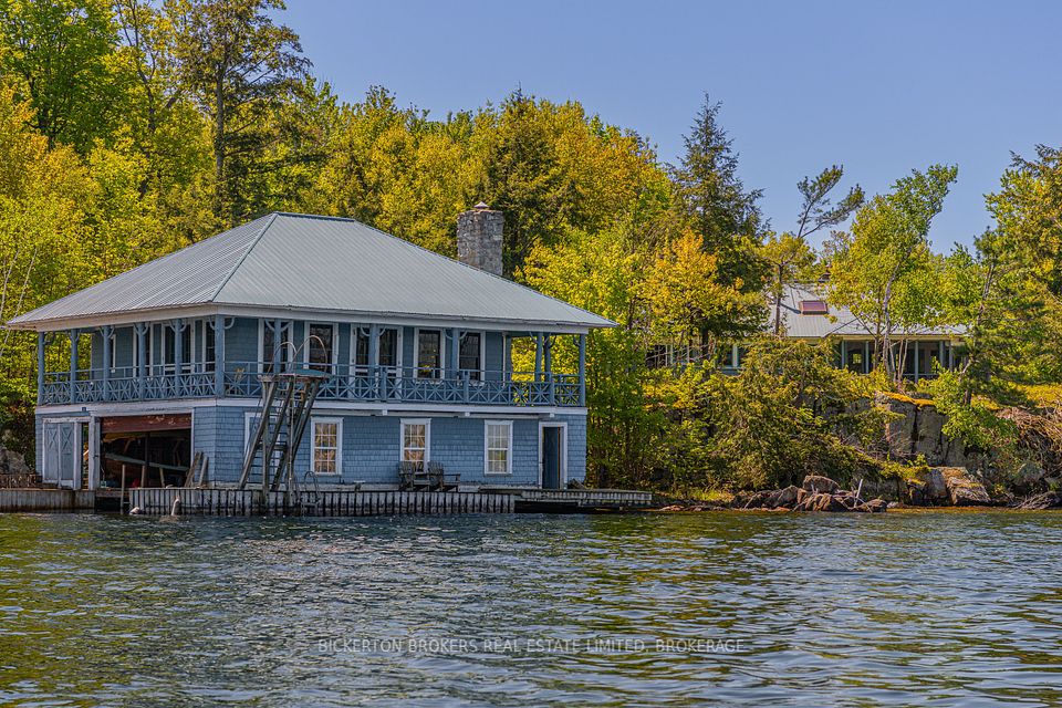 16 Hay Island