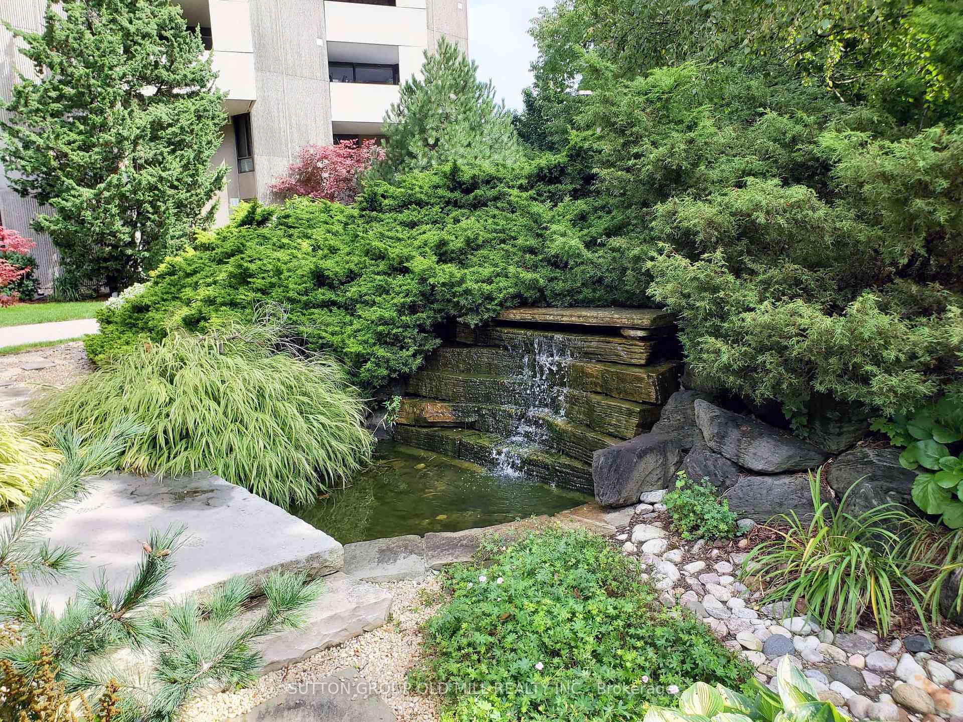 3 Bedrooms Condo at 288 Mill, Toronto For sale