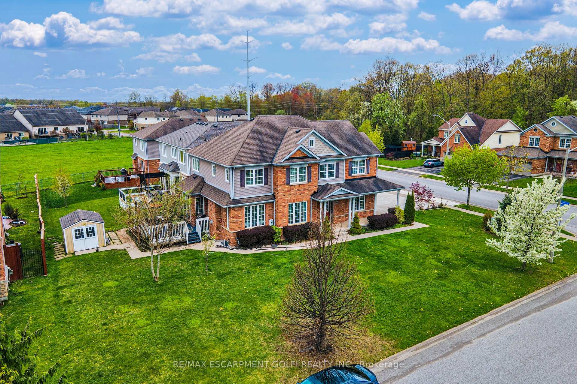 8760 Milomir Street, Niagara Falls, ON L2H 0C6