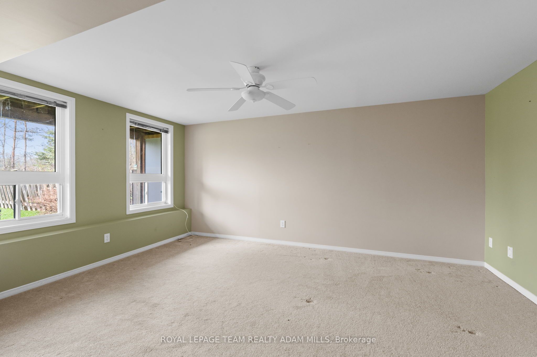 98 Patterson Crescent, Carleton Place, ON K7C 4P3