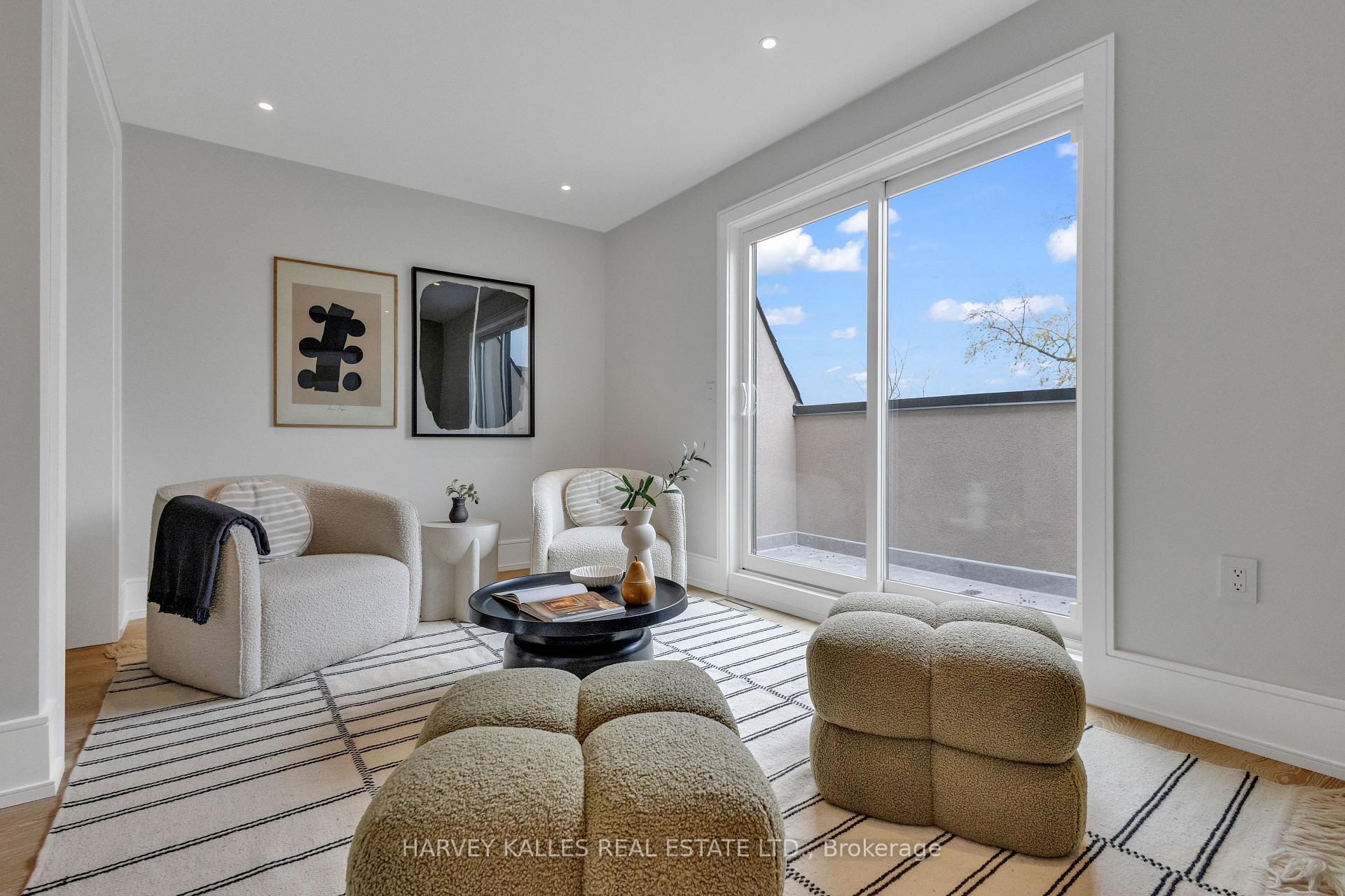 444 Roxton Road