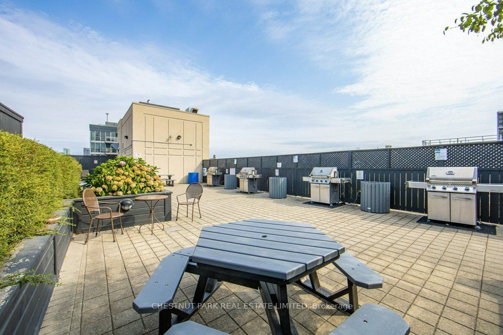 313 Richmond Street E 555