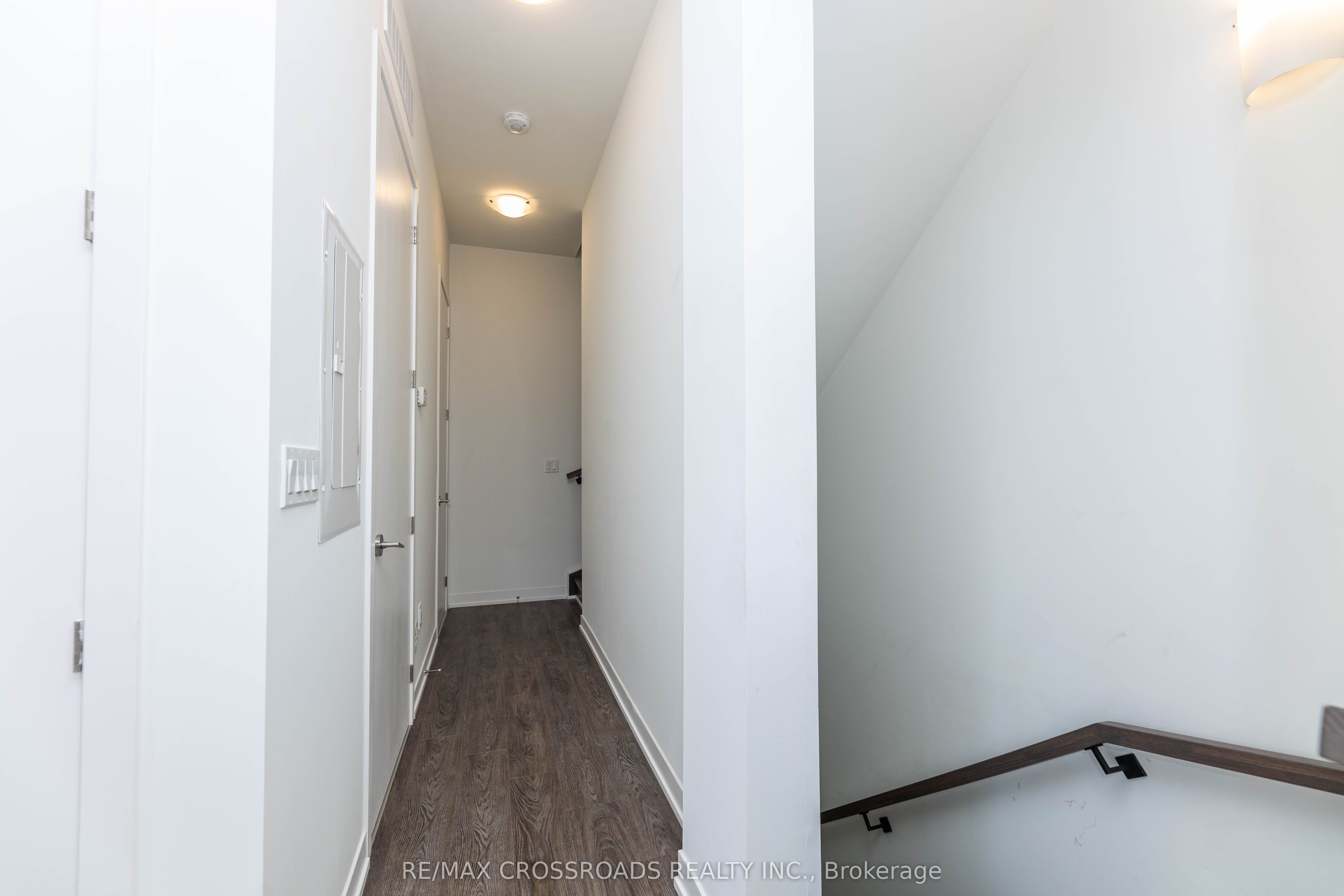 10 David Eyer Road E, #1203