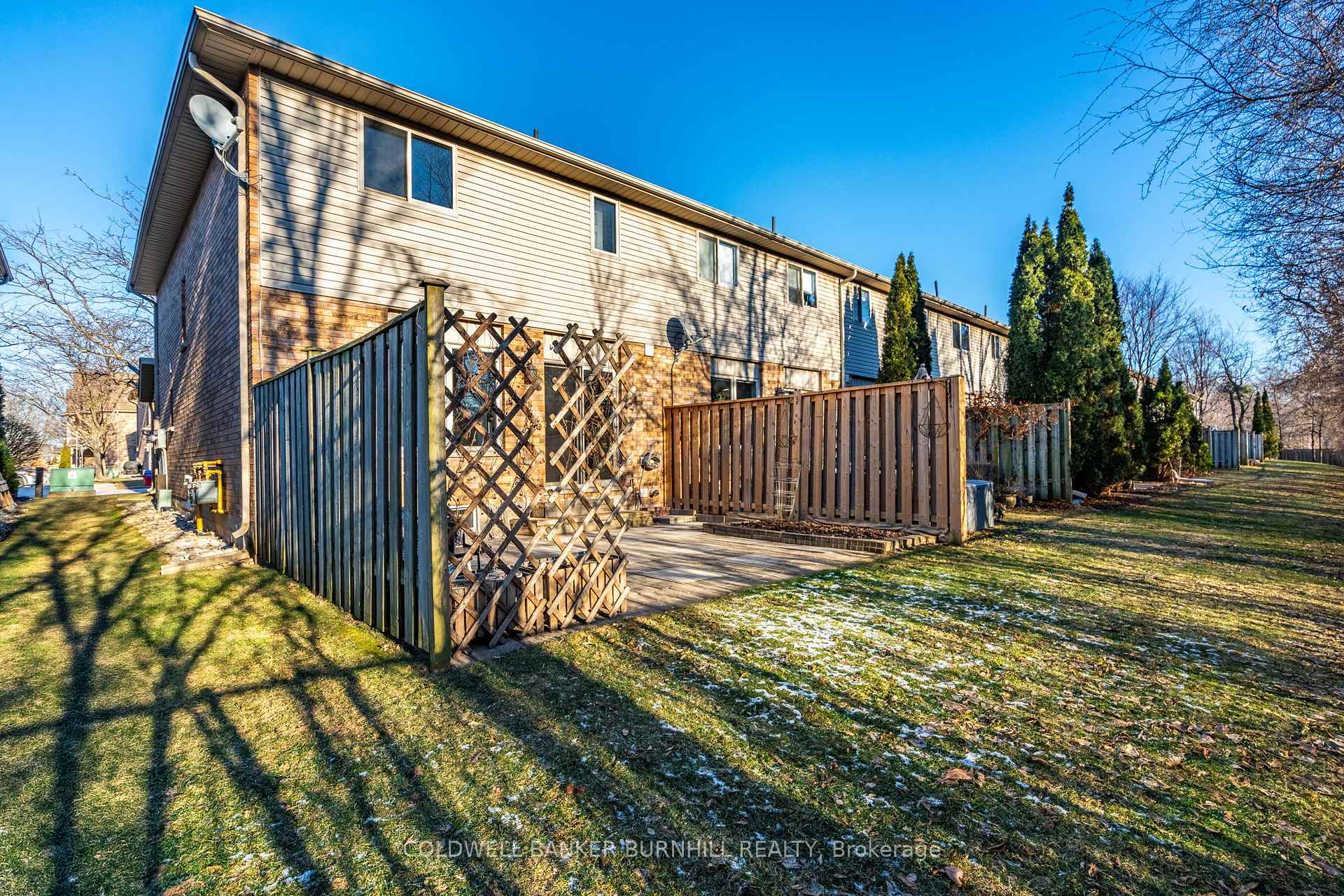 3 Bedrooms Condo at 1276 SILVAN FOREST,  Burlington For sale