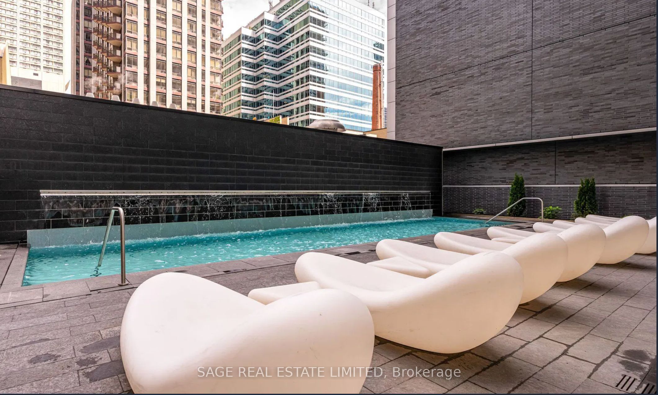 42 Charles Street E, #1003