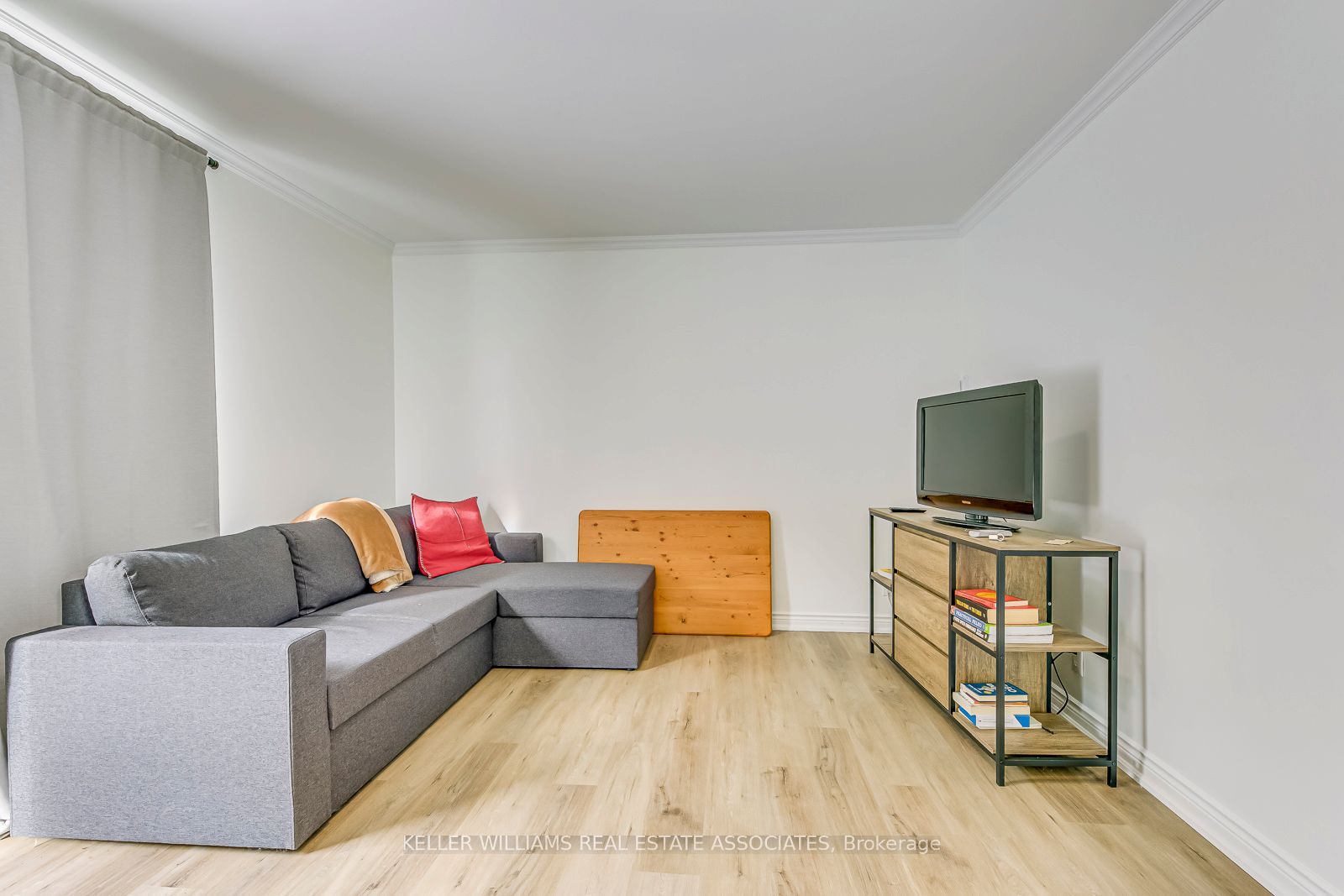 1182 Linbrook Road, #4