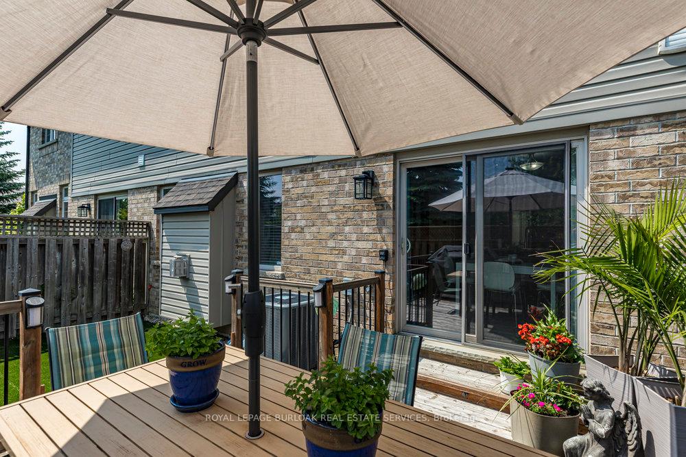 3 Bedrooms Condo at 441 Stonehenge, Hamilton For sale