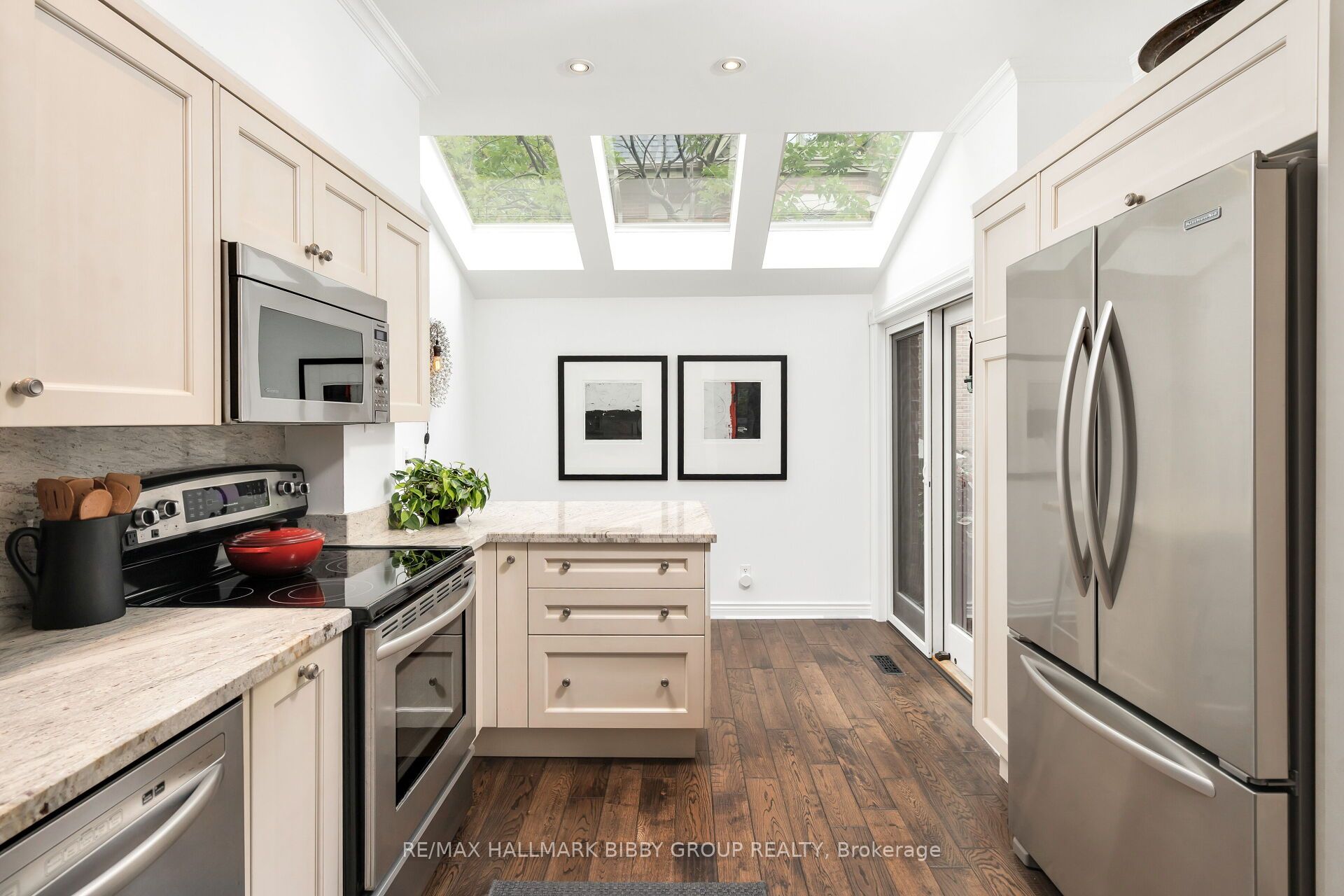 38 Earl Street, #1