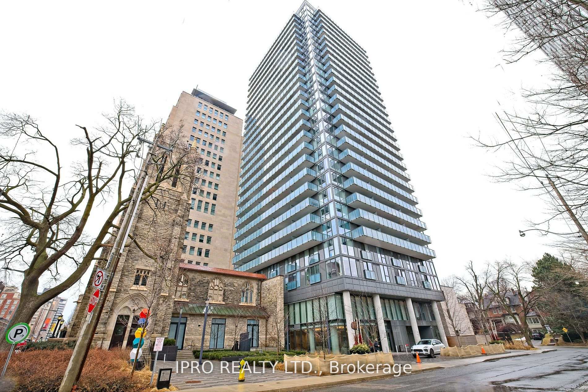 1 Bedroom Condo at 99 Foxbar, Toronto For sale