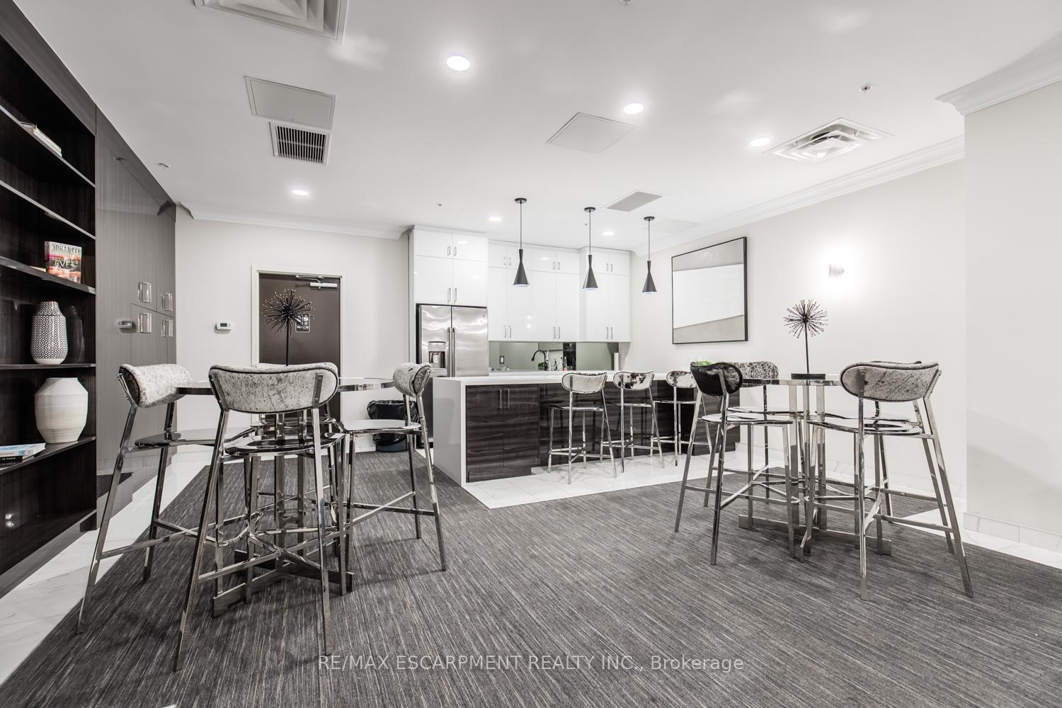 1 Bedroom Condo at 112 King,  Hamilton For sale